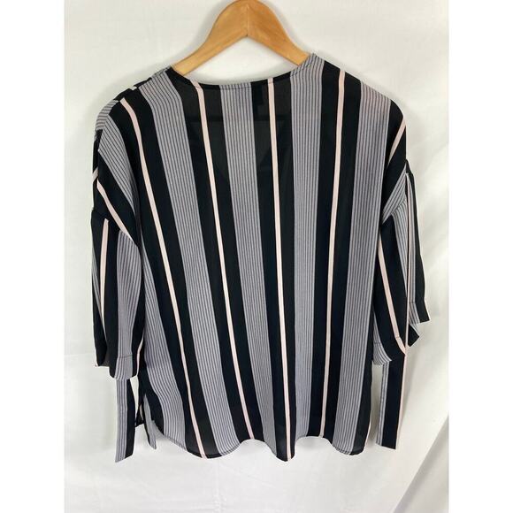 Worthington Stripe Button Up Half Sleeve Blouse Size Medium - Picture 4 of 4